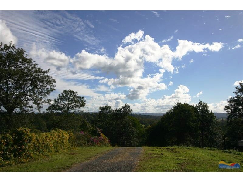 12 Oak Court, Carters Ridge QLD 4563