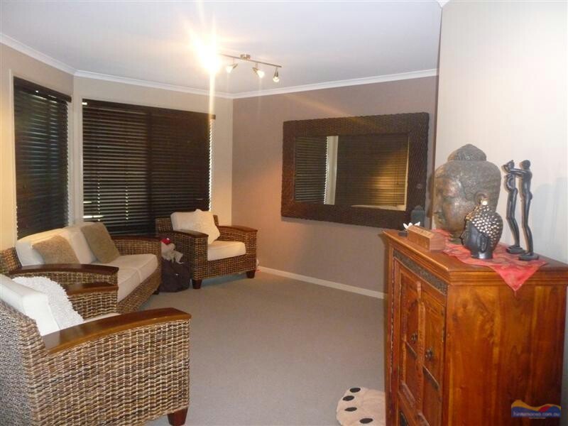 19 Oak Street, Cooroy QLD 4563