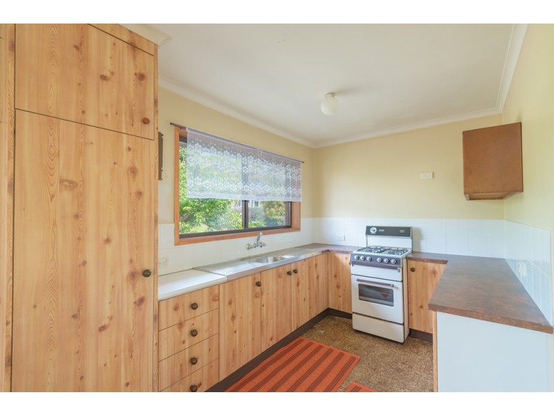 24 Oak Street, Cooroy QLD 4563