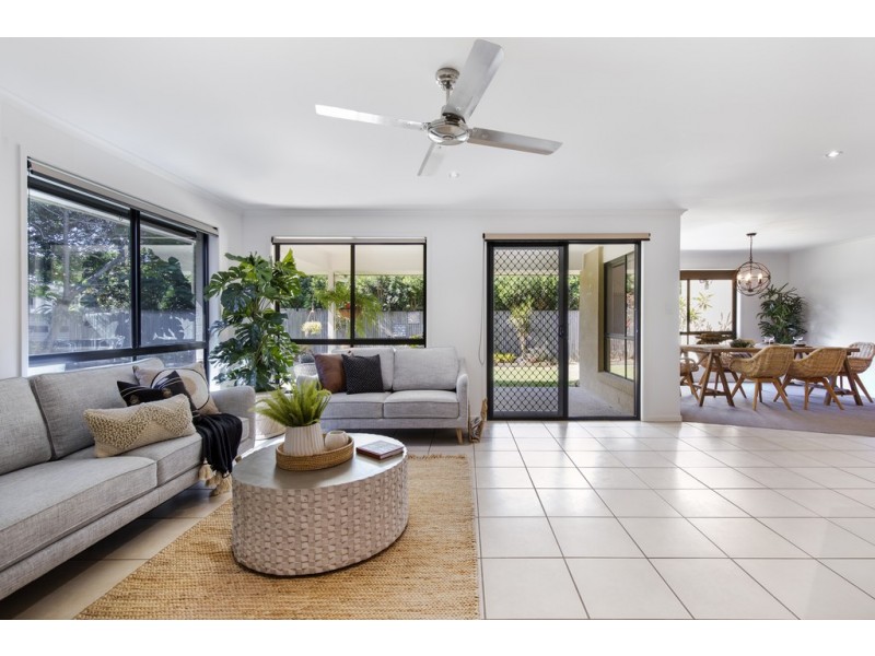 49 Oak Street, Cooroy QLD 4563