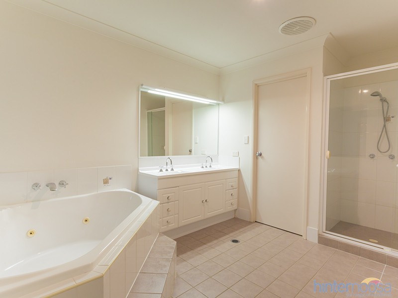 55 Oak st, Cooroy QLD 4563