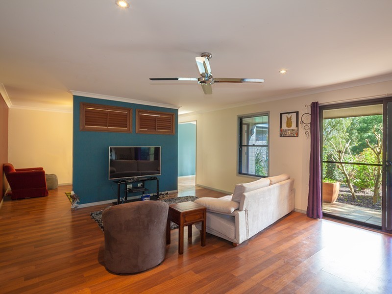 9 Olivine St, Cooroy QLD 4563