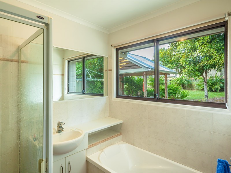 9 Olivine St, Cooroy QLD 4563