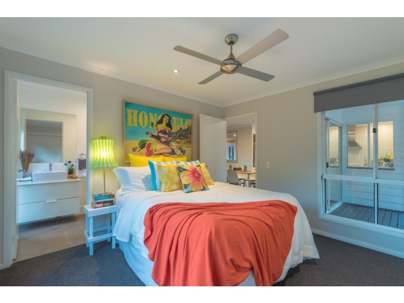 3 Pacific View Drive, Tinbeerwah QLD 4563