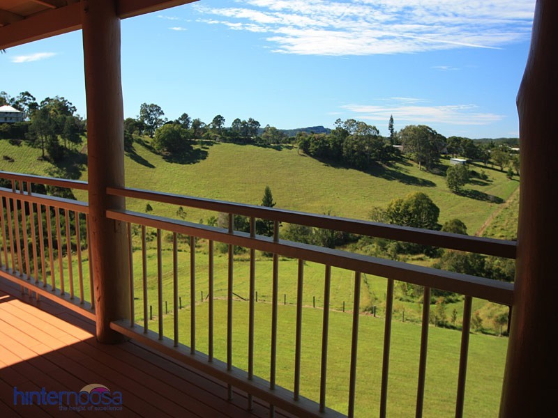 18 Pine Tree Drive, Lake Macdonald QLD 4563