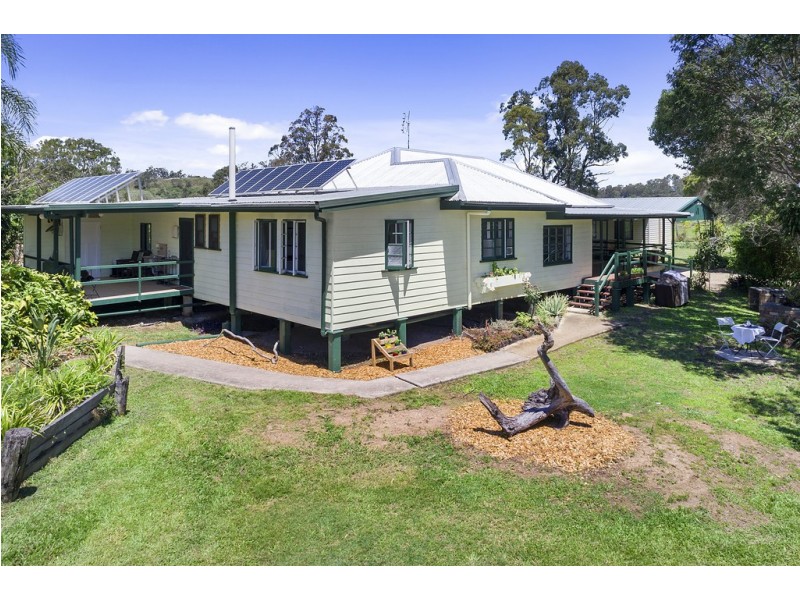 237 Poulsen Rd, Carters Ridge QLD 4563