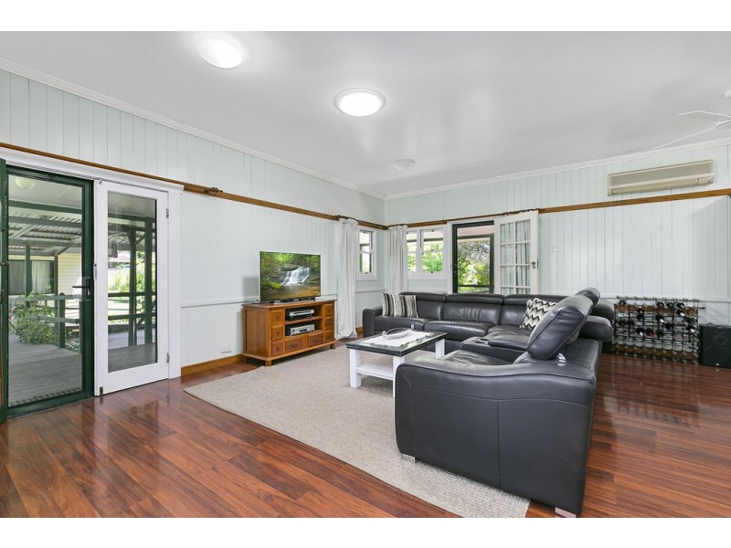 237 Poulsen Rd, Carters Ridge QLD 4563