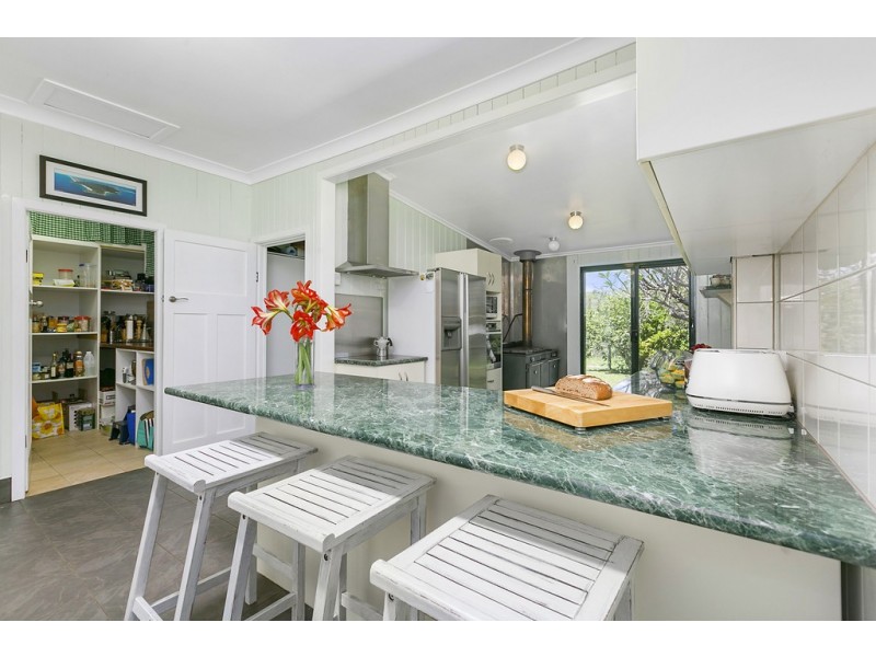 237 Poulsen Rd, Carters Ridge QLD 4563