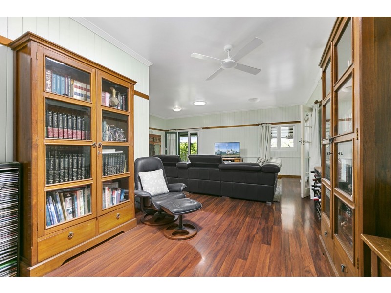 237 Poulsen Rd, Carters Ridge QLD 4563