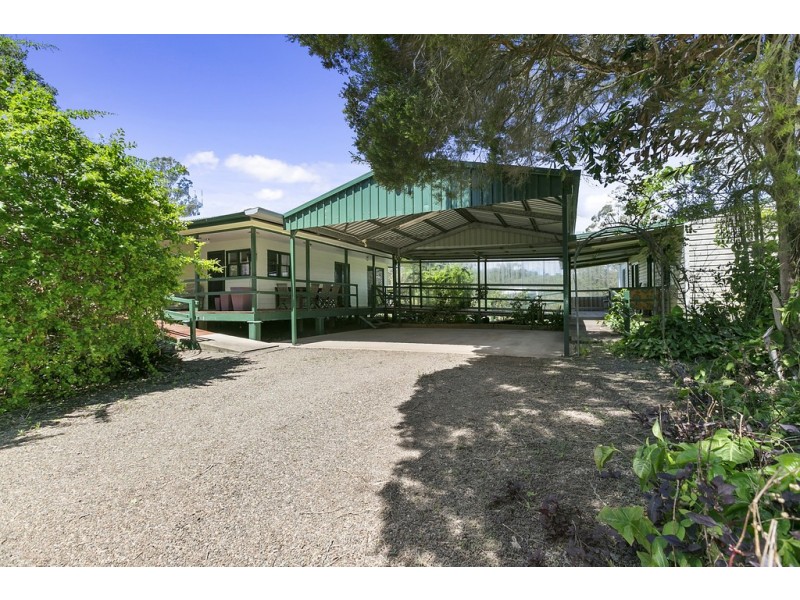 237 Poulsen Rd, Carters Ridge QLD 4563