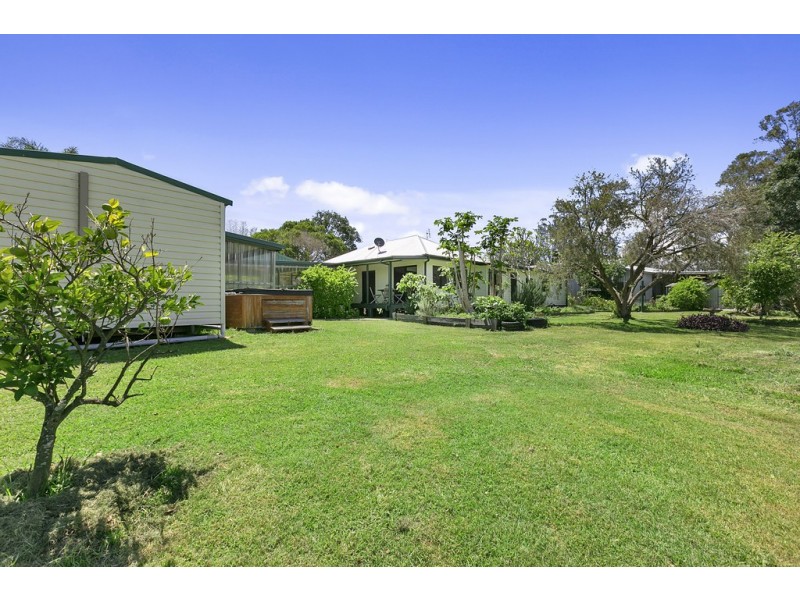 237 Poulsen Rd, Carters Ridge QLD 4563