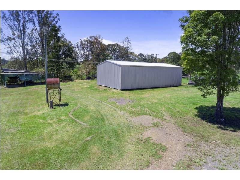 237 Poulsen Rd, Carters Ridge QLD 4563