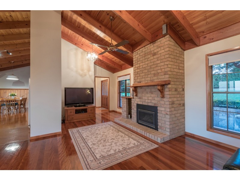 25 Quail Lane, Black Mountain QLD 4563