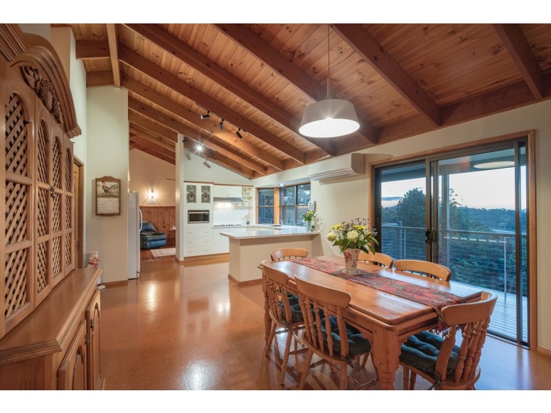 25 Quail Lane, Black Mountain QLD 4563