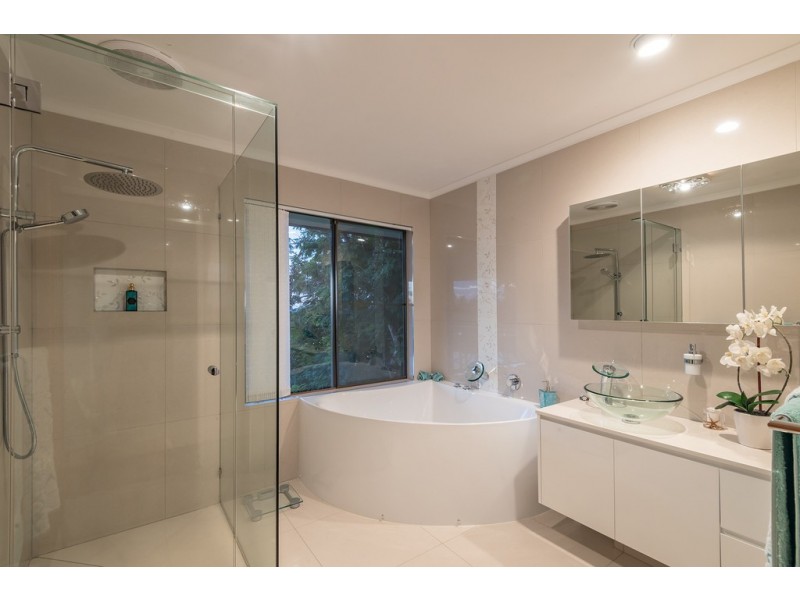 25 Quail Lane, Black Mountain QLD 4563