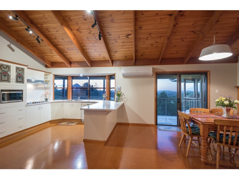 25 Quail Lane, Black Mountain QLD 4563