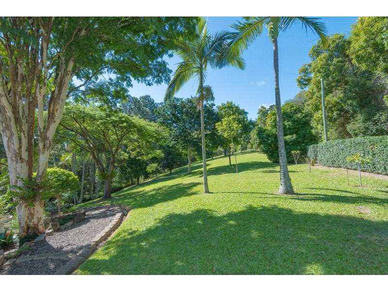 25 Quail Lane, Black Mountain QLD 4563