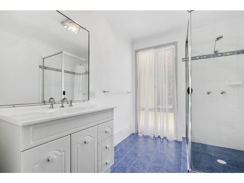 11 Rosewood Lane, Black Mountain QLD 4563