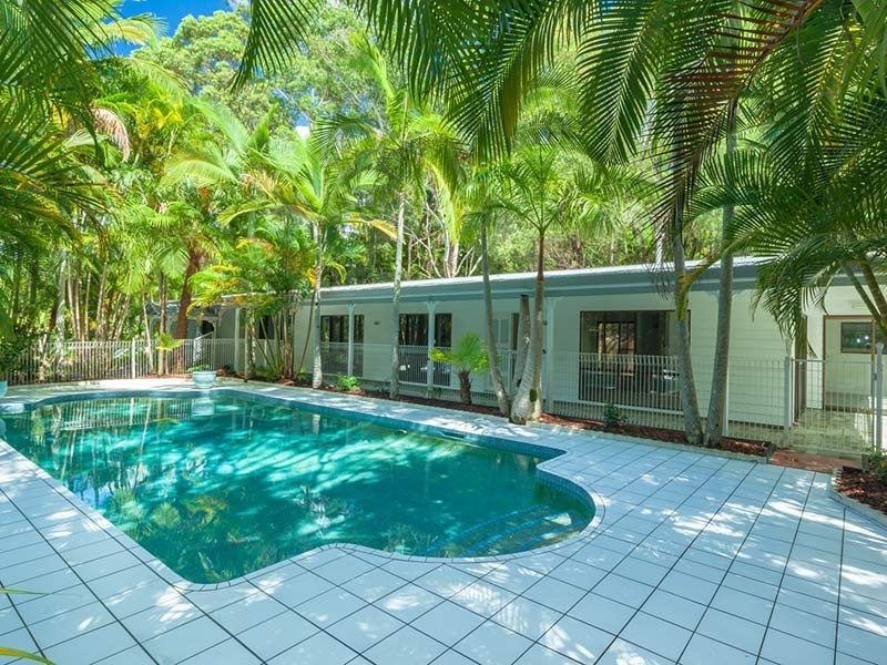 9 Smiths Road, Tinbeerwah QLD 4563