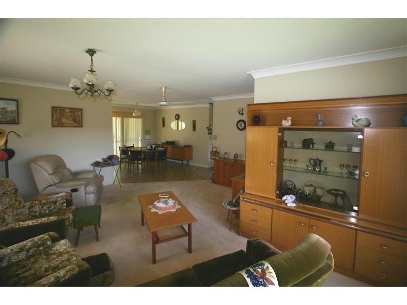 1 Springfield Circ, Cooroy QLD 4563