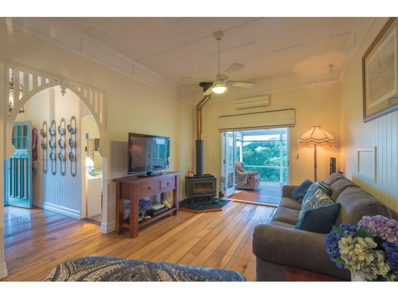 24 Stanfield Lane, Black Mountain QLD 4563