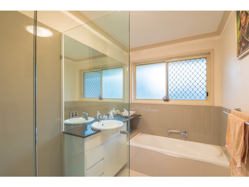 36 Sugargum Place, Black Mountain QLD 4563