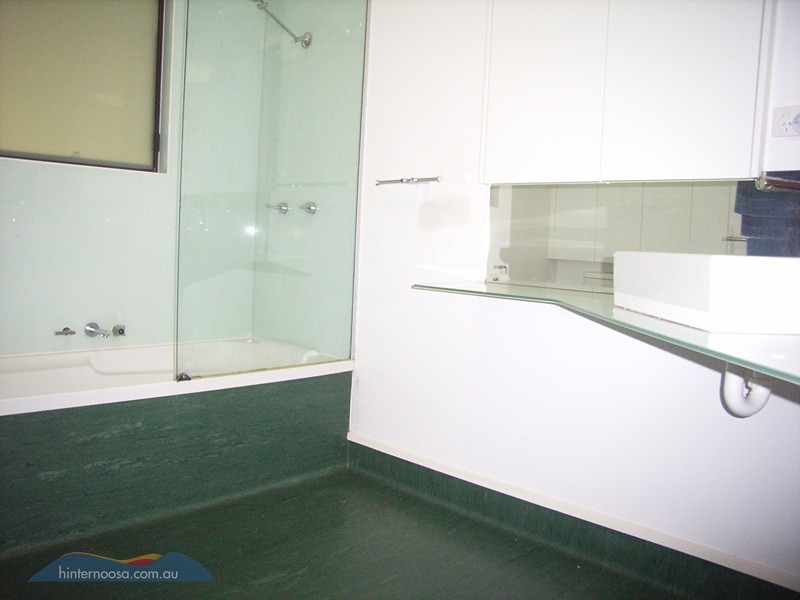 24 Sunrise Road, Tinbeerwah QLD 4563