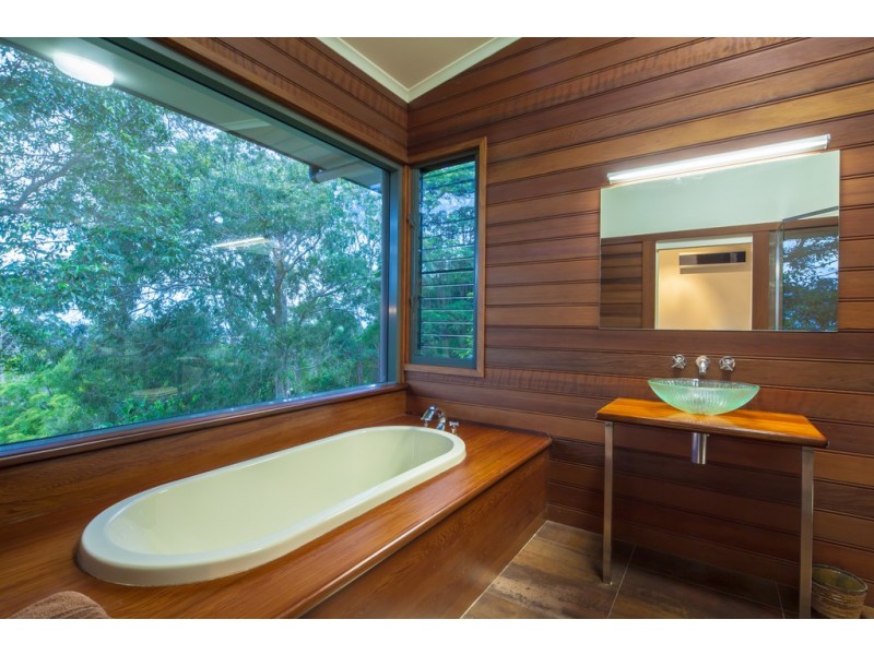 393 Sunrise Rd, Tinbeerwah QLD 4563