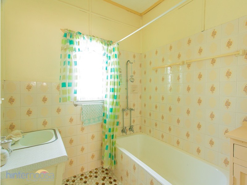 37 Tewantin Road, Cooroy QLD 4563