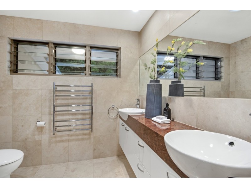 36 Tunba Ct, Cooroy Mountain QLD 4563