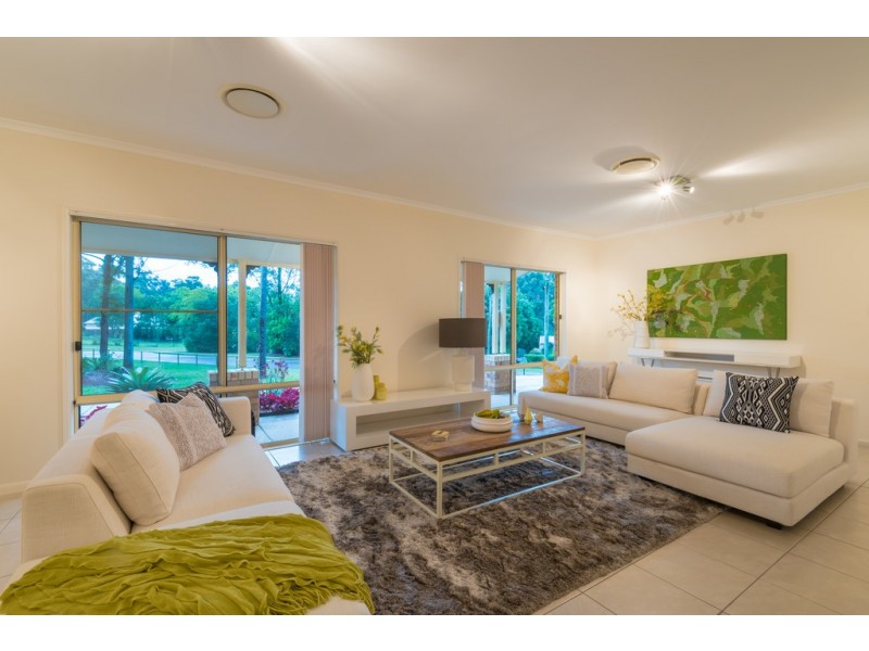 2 Vines Ct, Tinbeerwah QLD 4563
