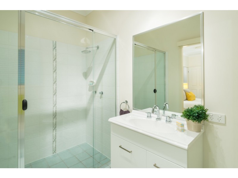 2 Vines Ct, Tinbeerwah QLD 4563