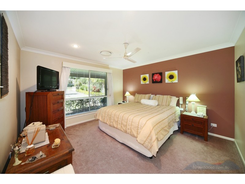 3 Vines Ct, Tinbeerwah QLD 4563