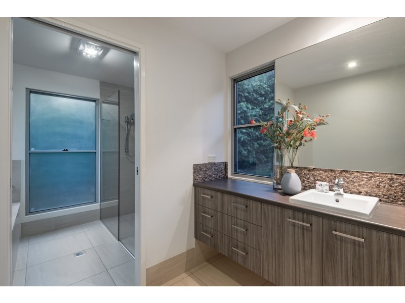12 Wendoma Ct, Tinbeerwah QLD 4563