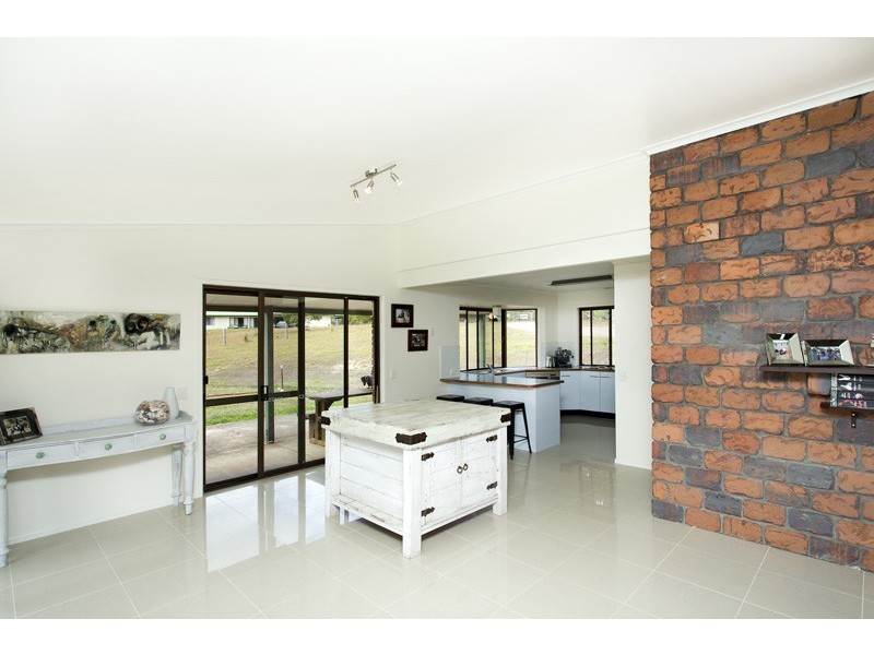 80 Hawk Road, Pomona QLD 4568