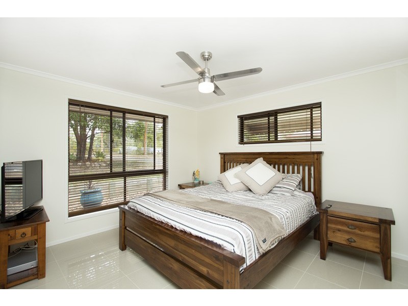 80 Hawk Road, Pomona QLD 4568