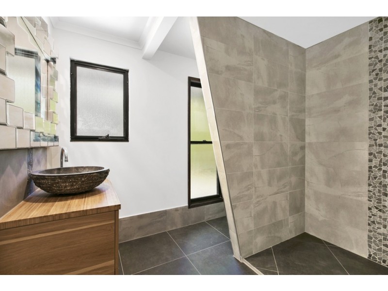 60 Highfield Rise, Pomona QLD 4568