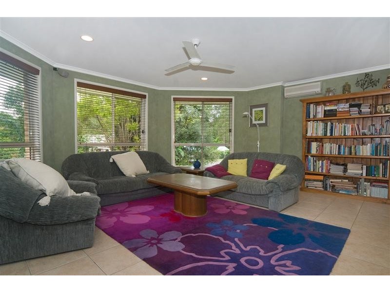 10 Kylie Court, Pomona QLD 4568