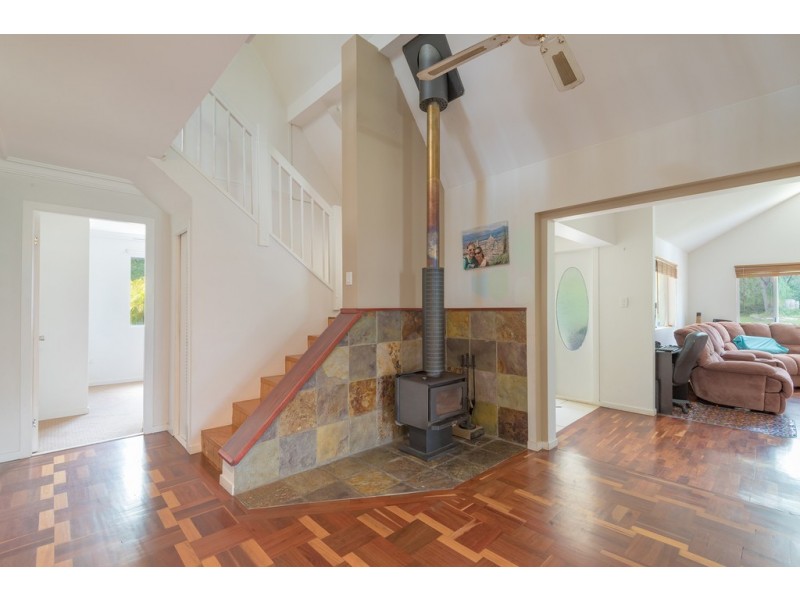 365 Louis Bazzo Dr, Pomona QLD 4568