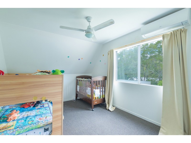 365 Louis Bazzo Dr, Pomona QLD 4568