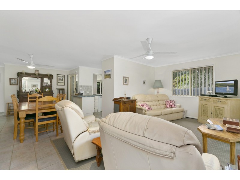 9 Meridan Ct, Pomona QLD 4568