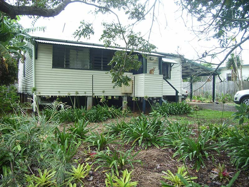 42 Pavilion Street, Pomona QLD 4568