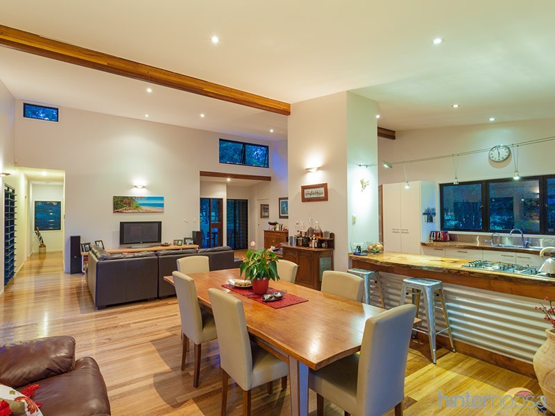 61 Pavilion St, Pomona QLD 4568