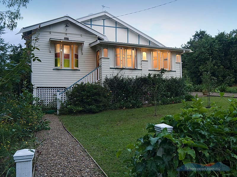 11 Pine St, Pomona QLD 4568