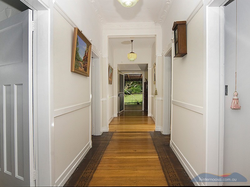 11 Pine St, Pomona QLD 4568
