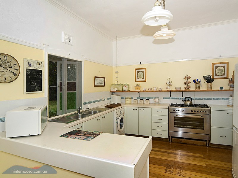11 Pine St, Pomona QLD 4568