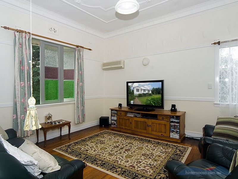 11 Pine St, Pomona QLD 4568