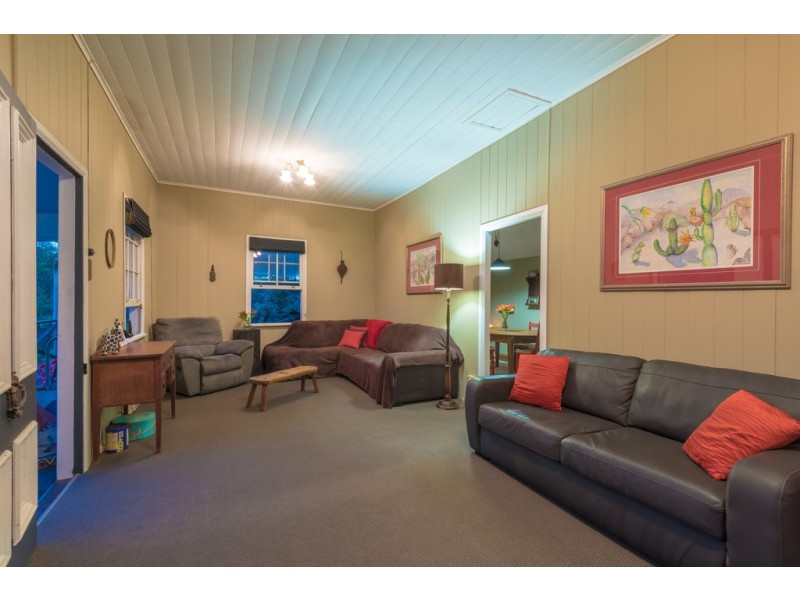 34 Pioneer Road, Pomona QLD 4568