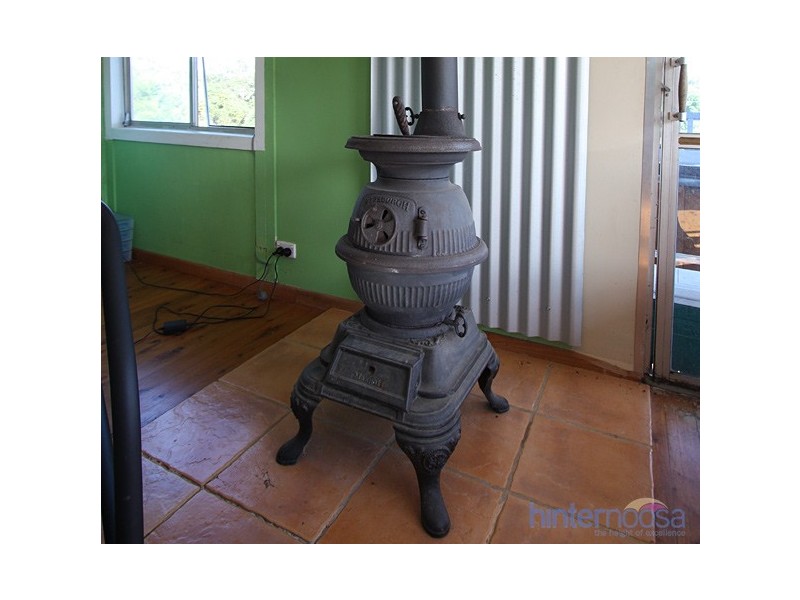 172 Pomona Connection Rd, Pomona QLD 4568