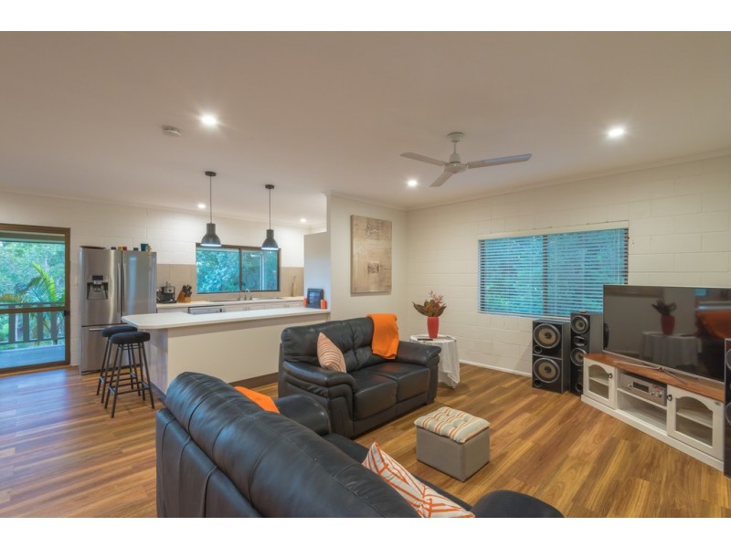 55 Summit Road, Pomona QLD 4568